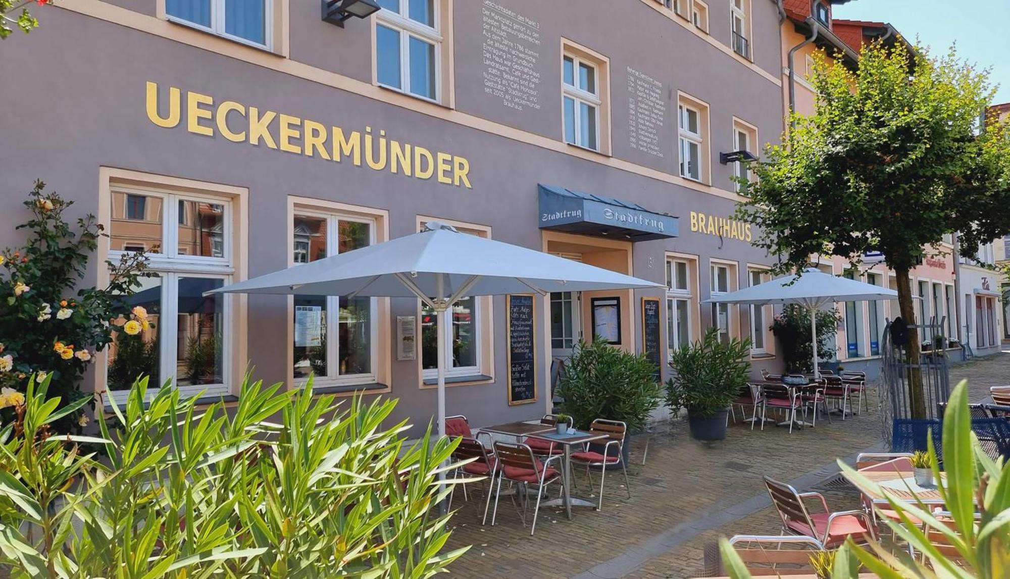Hotel Am Markt & Brauhaus Stadtkrug Ueckermünde Extérieur photo