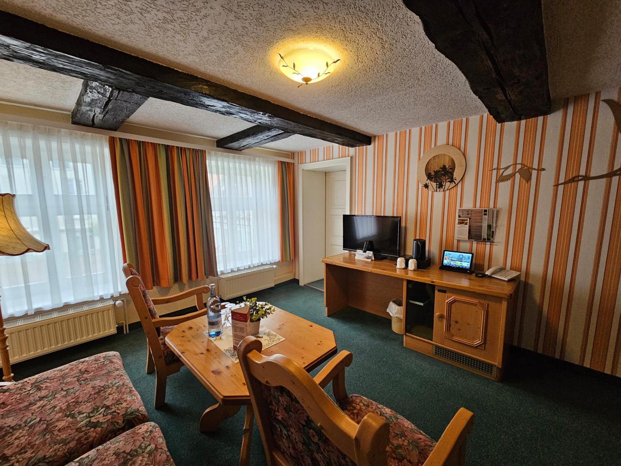Hotel Am Markt & Brauhaus Stadtkrug Ueckermünde Extérieur photo
