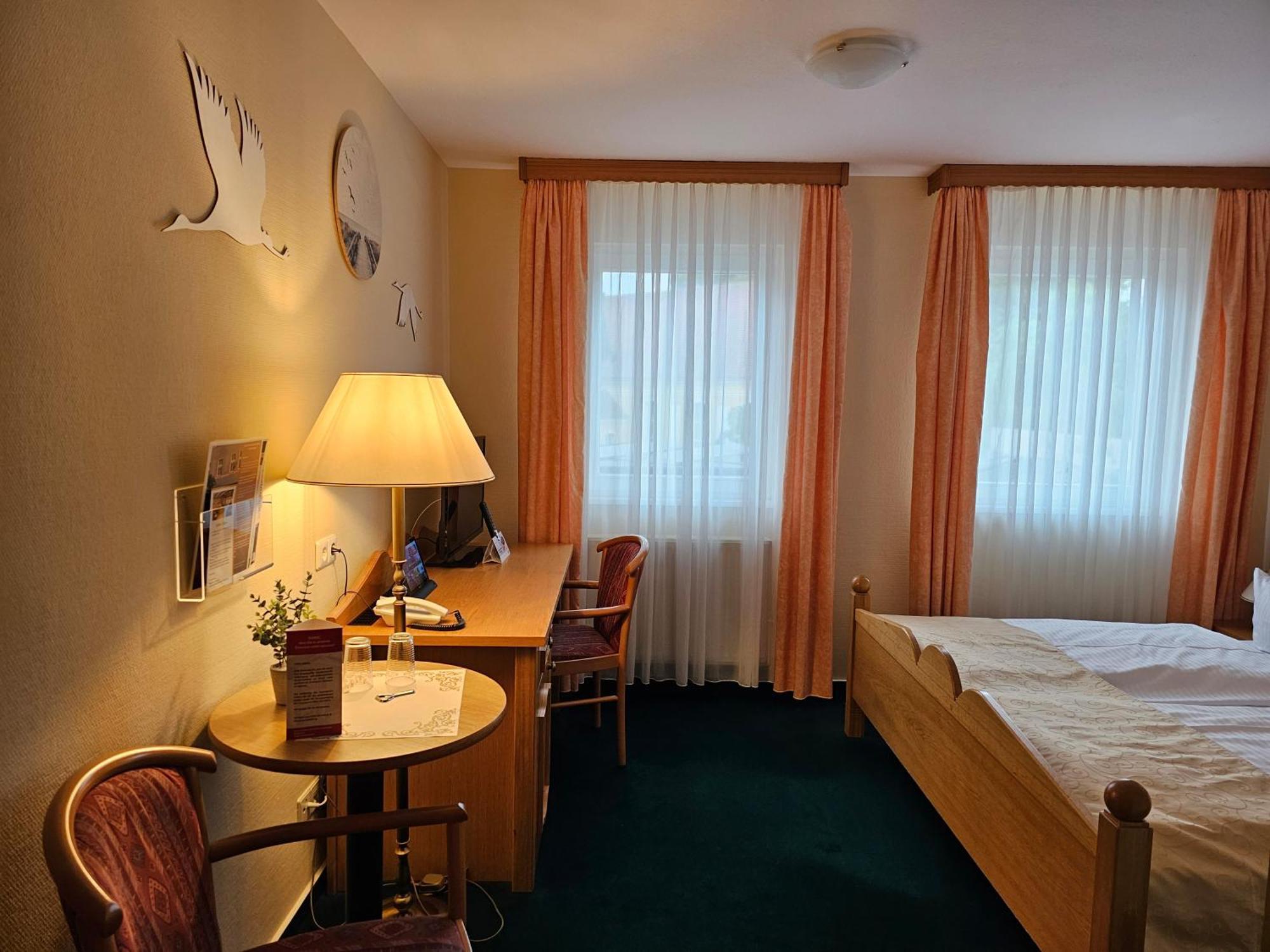 Hotel Am Markt & Brauhaus Stadtkrug Ueckermünde Extérieur photo