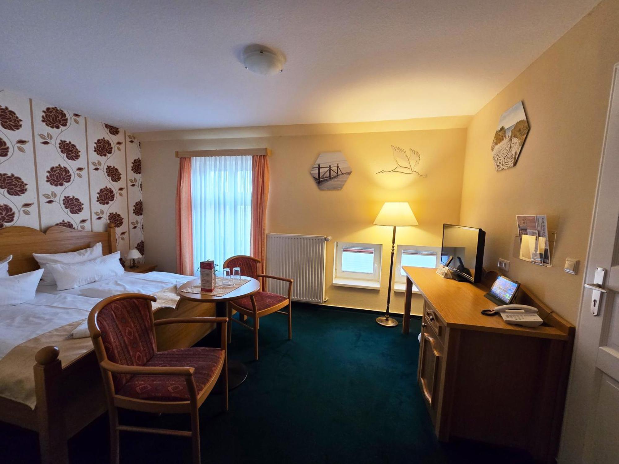 Hotel Am Markt & Brauhaus Stadtkrug Ueckermünde Extérieur photo