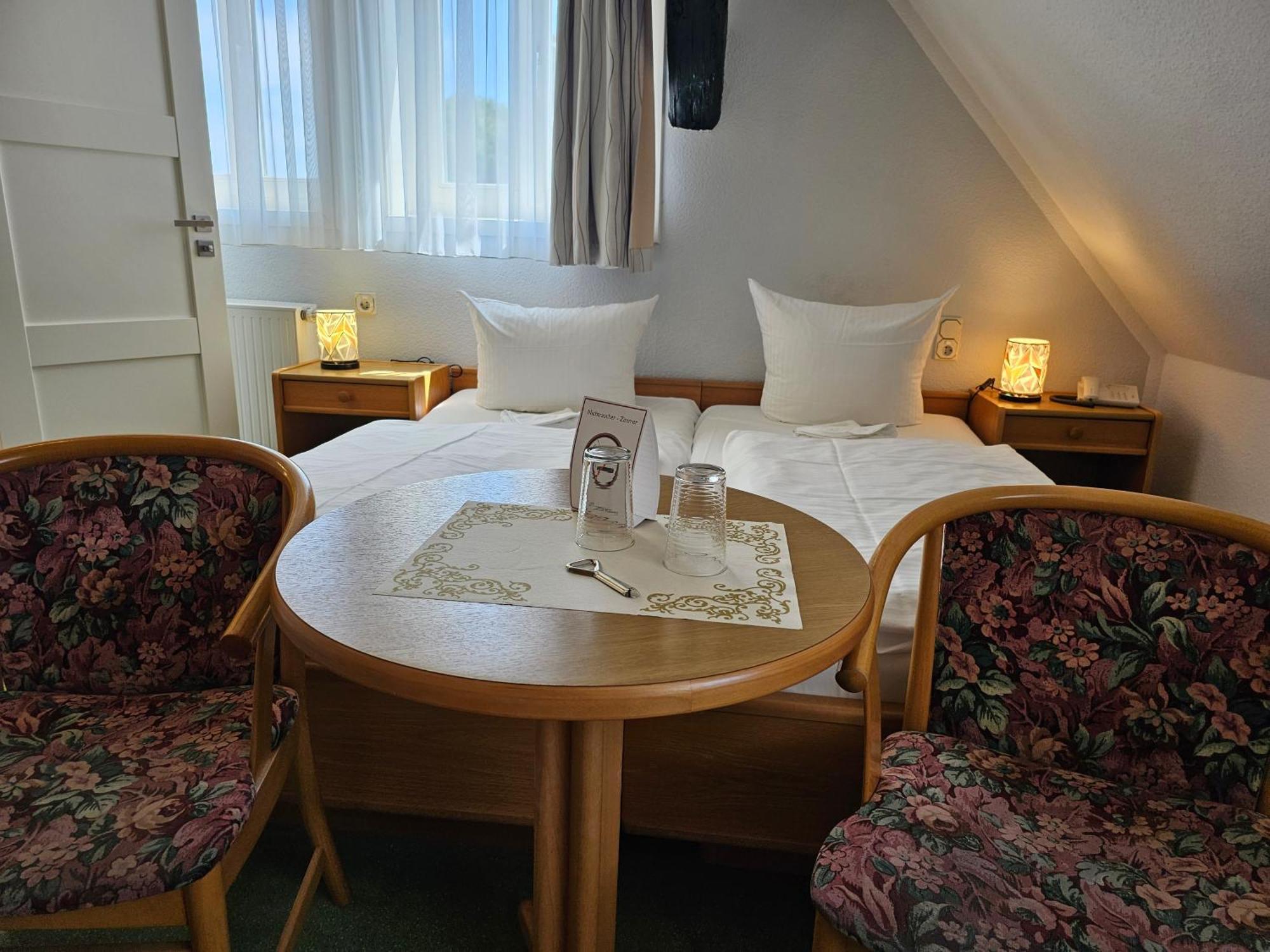 Hotel Am Markt & Brauhaus Stadtkrug Ueckermünde Extérieur photo