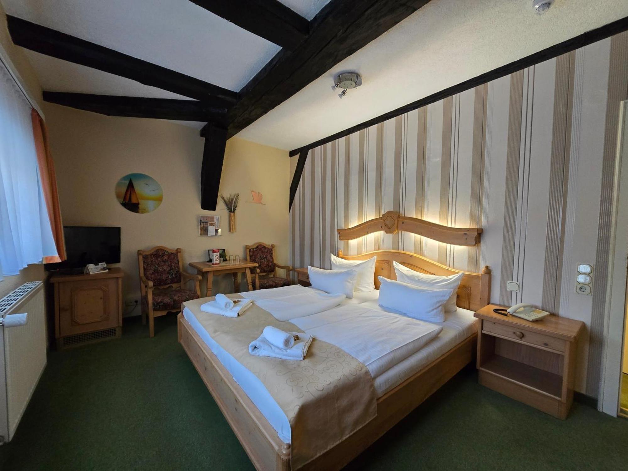 Hotel Am Markt & Brauhaus Stadtkrug Ueckermünde Extérieur photo